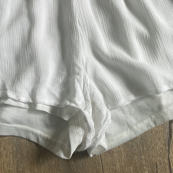 Miss guided white romper size small - Picture 3 of 5